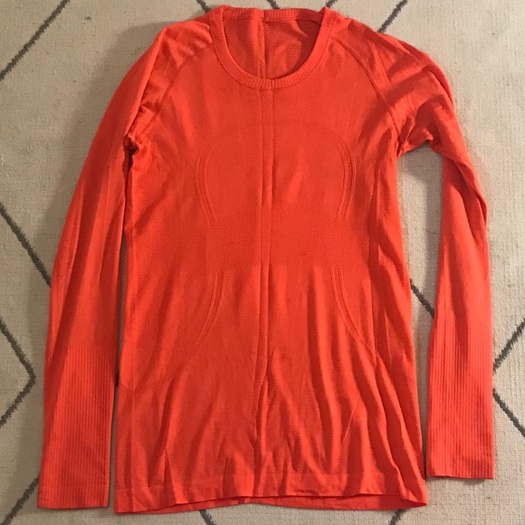 Lululemon Swiftly Tech long sleeve